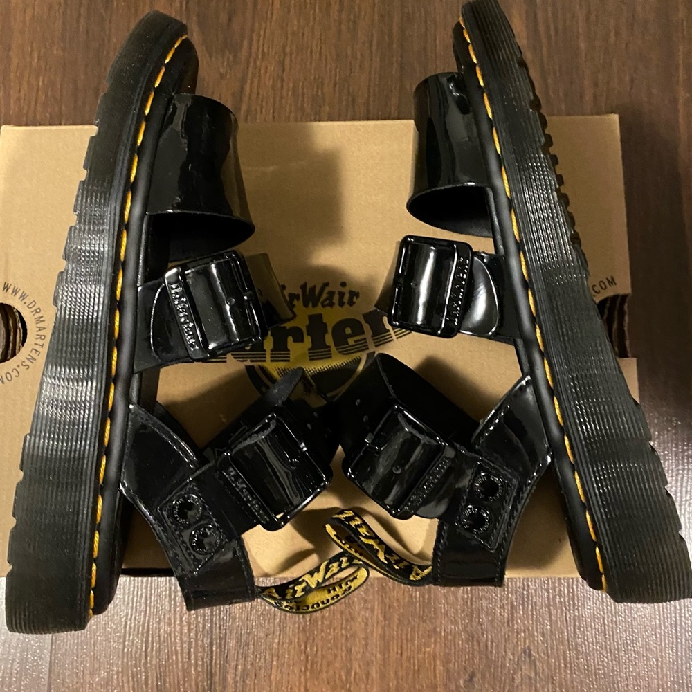 Dr. Martens Gryphon Sandals size 6 women